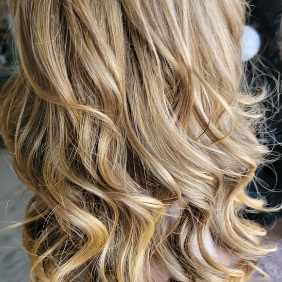 Long beautiful wig, for every Woman - Picture 2 of 5